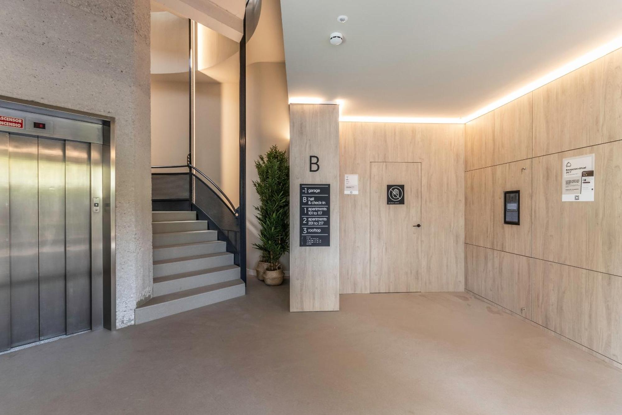 Apartamentos Libere Pamplona Yamaguchi Eksteriør bilde